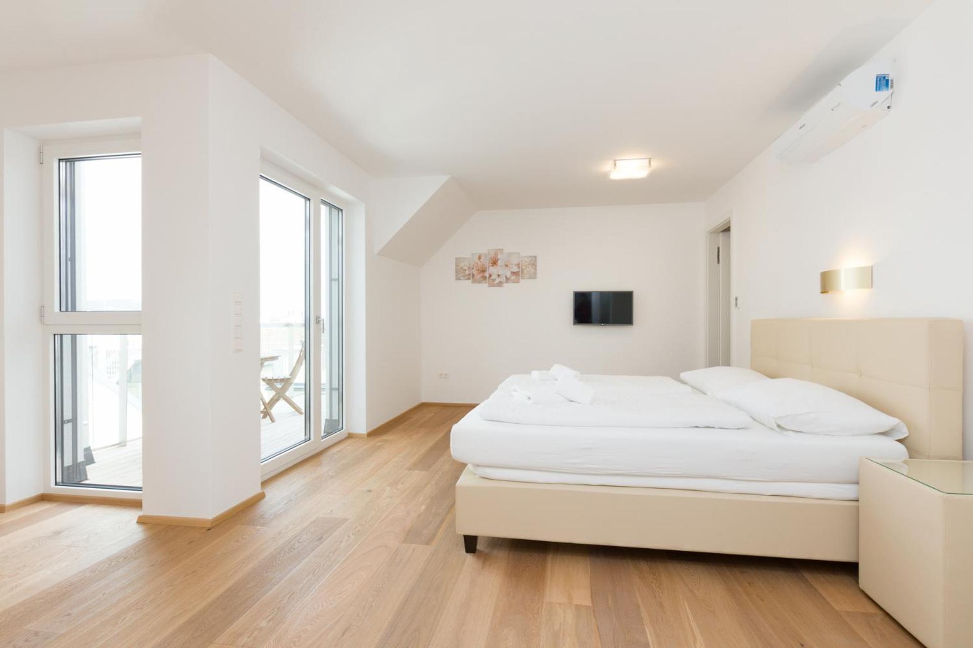 Central Riverside Residences Vienna Room photo